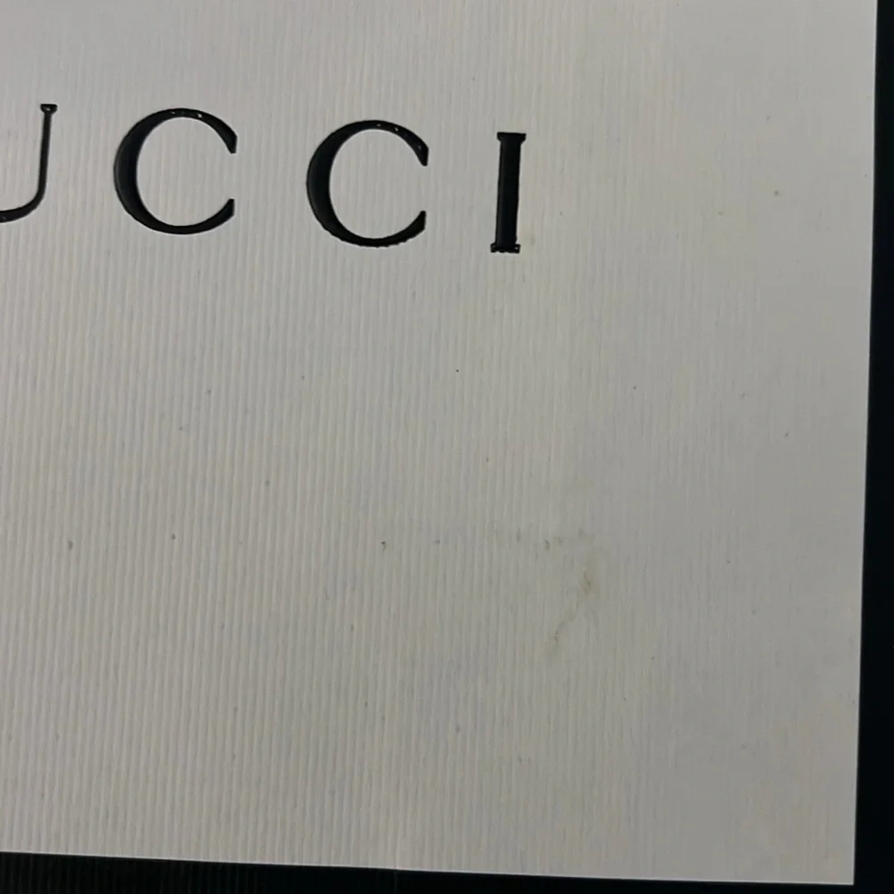Gucci Black and White Gift Bag - Picture 5 of 6